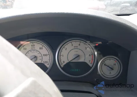 2010 Chrysler Town & Country New Lx из США, поврежденный, VIN 2A4RR2D17AR405642